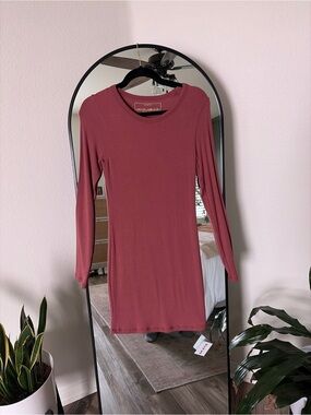 Skatie Ribbed Long-Sleeve Dress in Dusty Rose size Medium NWT
